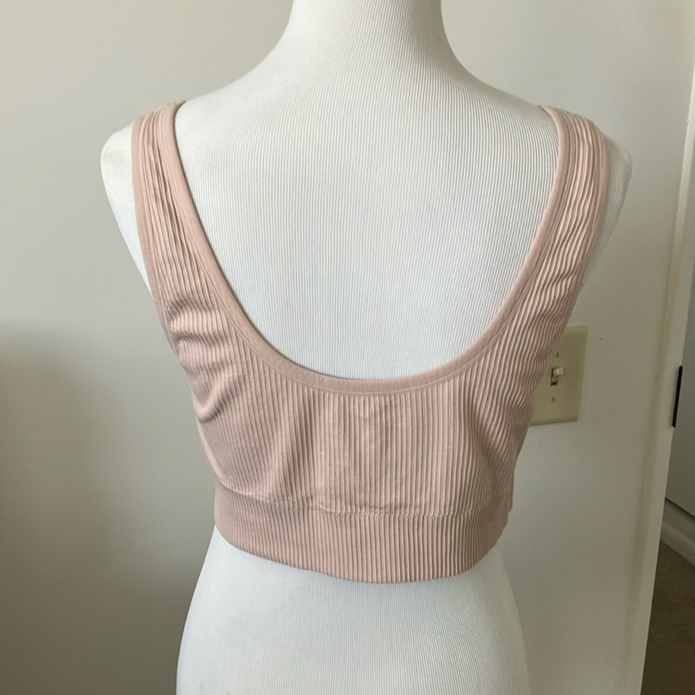 Seamless Ribbed Pink Bra - Picture 2 of 2
